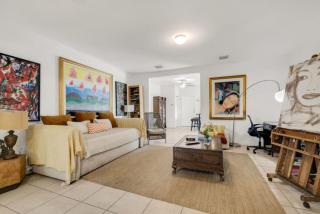 Suarez Art Stay Buena Vista Private Rooms, Free Parking - 0