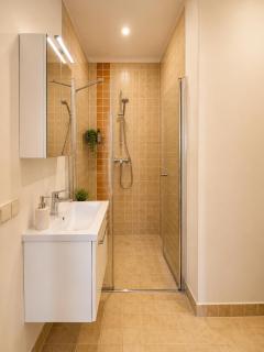 Apartment 8B - 4