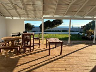 Ocean Breeze Accommodation - 1