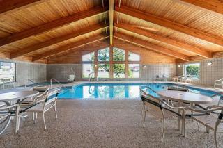 AmericInn by Wyndham Bemidji - 2