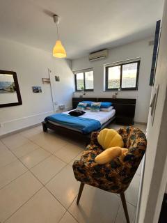 Sunny, Seaside Maisonette with Private Terrace - 8