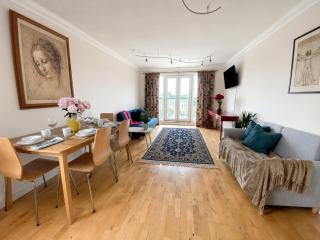Very Near Train Station 2BR and 2 Bathroom Near Central Cambridge - 6
