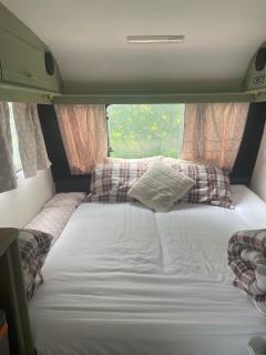 Cosy Caravan sleeps 2 with Patio and Parking - 6