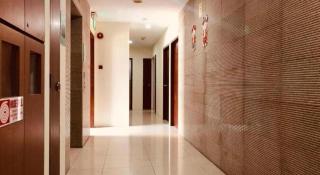 JH Hotel - 8