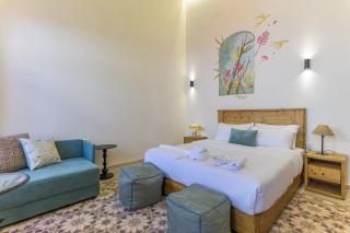 Les Bougainvilliers Studios in Batroun - 0