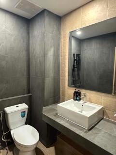 Tokyo Hotel - Ubon Ratchathani - 5