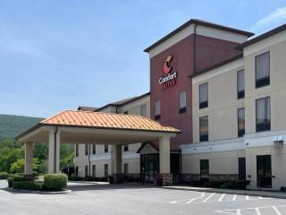 Comfort Suites Altoona North - 9