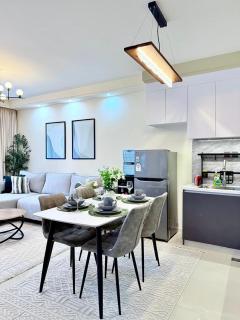 Elegant classy one bedroom apartments with amazing city views, swimming pool ,ample parking space, gym, child playground and scenic city view - 3