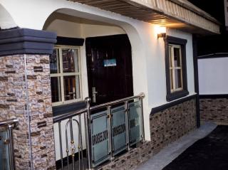 Private Guest Suite in Benin City - 0