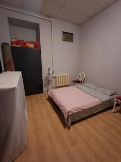 Кімната в Хостелі Центр Привоз - 3