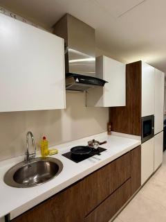 Maison Studio, Self Checkin, DHA, Goldcrest, Lahore - 8