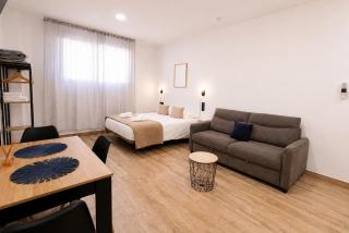 Medea Suites Apartamentos - 4