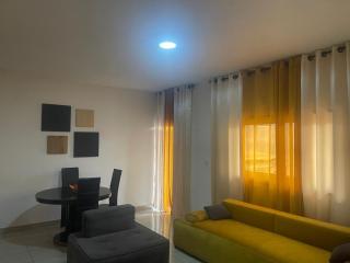 Elegant Appart 2 Chambres Bastos - 4