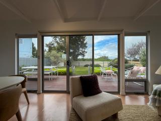 Silver Sands Beach House - 2