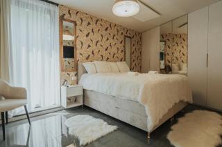Golden Garden House - 6