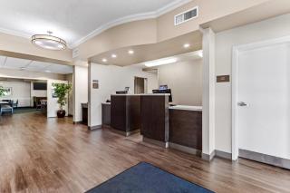 Comfort Inn & Suites Red Deer - Highway 11 - 4