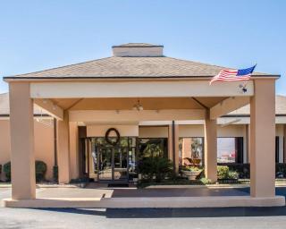 Quality Inn & Suites Pensacola Bayview - 8