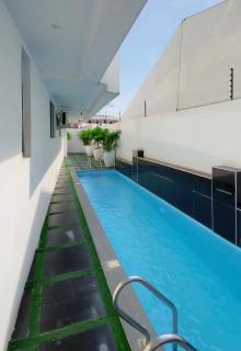 Whitestone by Luxe Manor- 2Bedroom Serviced Apartment - 5