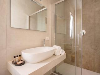 The Essential Suite V - 1