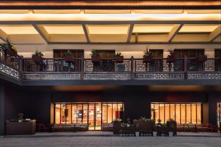 Lumora Peak Hotel - 20 meters from Forest Park Main Gate -English speaking Service- Free Coffee with Breakfast-Free Laundry Room-Free Sightseeing Tips - 8