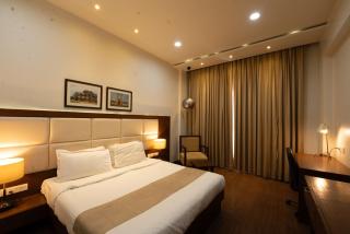 Manish Aura Grand - 7