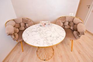 Tres Chic Studio Elegant Retreat on Calea Victoriei City Center - 1