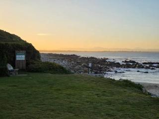 The Black Sail l Boutique Coastal Escape - 7