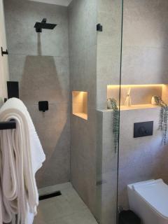 The Black Sail l Boutique Coastal Escape - 5