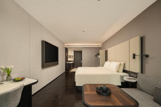 Atour Hotel Guangzhou South Railway Station East Plaza - 2