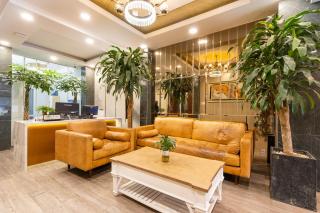 Lai Hotel Phu Nhuan - Near Tan Dinh Church & District 1 - 7