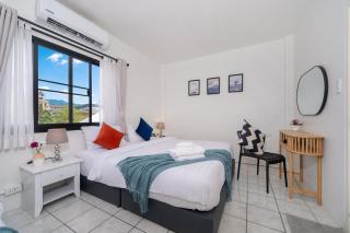 5 mins walk Bangla,beach,3BR - 0