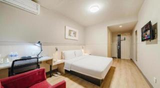 Jinjiang Inn Shanghai International Tourism and Resorts Zone Kangxin Highway Branch - 1