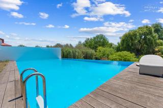 Danube Delta Villa with Pool, BBQ & Free Private Parking - 0