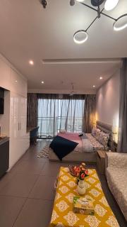 Meraki Sky - Premium Studio with Skyline View - 9