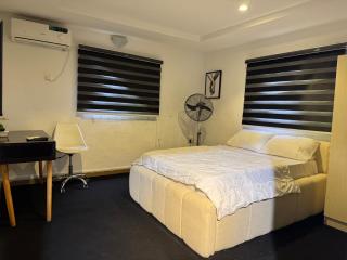 Cozy 1 Bedroom short let, GRA - 6