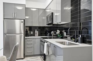 Entire rental unit in Niagara Falls, Canada - 7