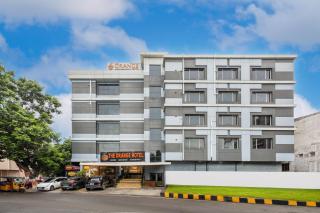 The Orange Hotel - 8