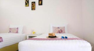 Lake Scene Resort - 1