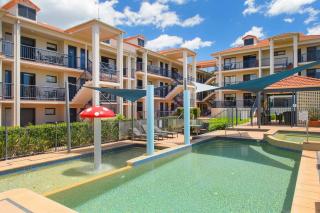 202 South Pacific, Pacific Drive - 5
