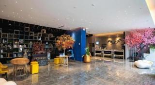 Qingdao Elegance Hotel - Qingdao - 1