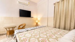 Anantam Stays by Hotel Bhopal palace - 2