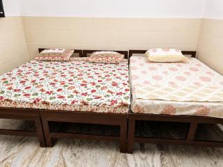 Anantam Stays by Hotel Bhopal palace - 3