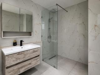 Elegant Marina 2BR Apt - 2