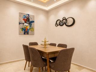 Elegant Marina 2BR Apt - 3