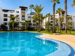 Elegant Marina 2BR Apt - 7