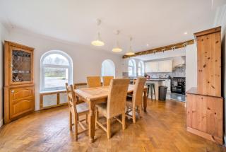 16th-Century Cottage with Separate Studio and Garden, Sleeps 12 -  - 7