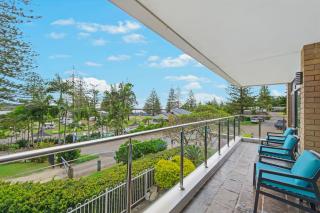 Holiday Central Tasman Towers Unit 2 - 6