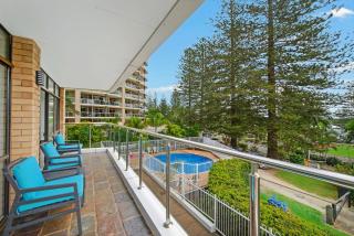Holiday Central Tasman Towers Unit 2 - 5