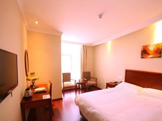 GreenTree Inn Nanjing Jiangning Tianyin Avenue Subway Station Express Hotel - 1