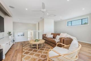 Pacific House - 5